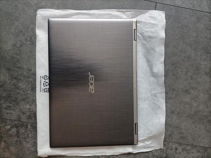 ACER Spin 1 (SP111-34N-C47K), Computers en Software, Tablet-hoezen, Zo goed als nieuw, Bescherming voor- en achterkant, 12 inch