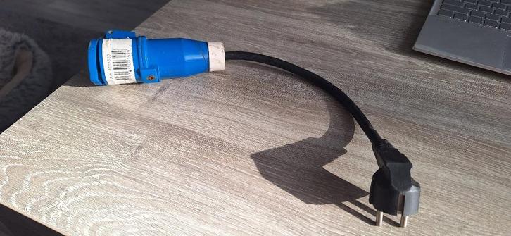 Perel ECEEC E/F CEE verloopkabel - 40 cm, Caravans en Kamperen, Kampeeraccessoires, Gebruikt, Ophalen of Verzenden