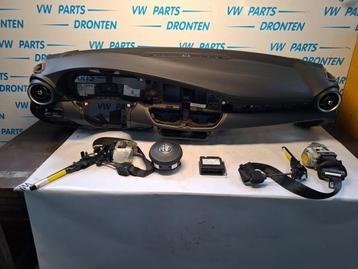 Airbag set + dashboard van een Alfa Romeo Giulia beschikbaar voor biedingen