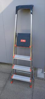 ALTREX Huishoudtrap Lima 4 treden, Doe-het-zelf en Verbouw, Ladders en Trappen, Ophalen of Verzenden, Zo goed als nieuw, Minder dan 2 meter