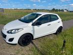 Mazda 2 1.3 Bifuel 75pk 5D 2013 Wit, Auto's, Voorwielaandrijving, 74 pk, Zwart, 4 cilinders