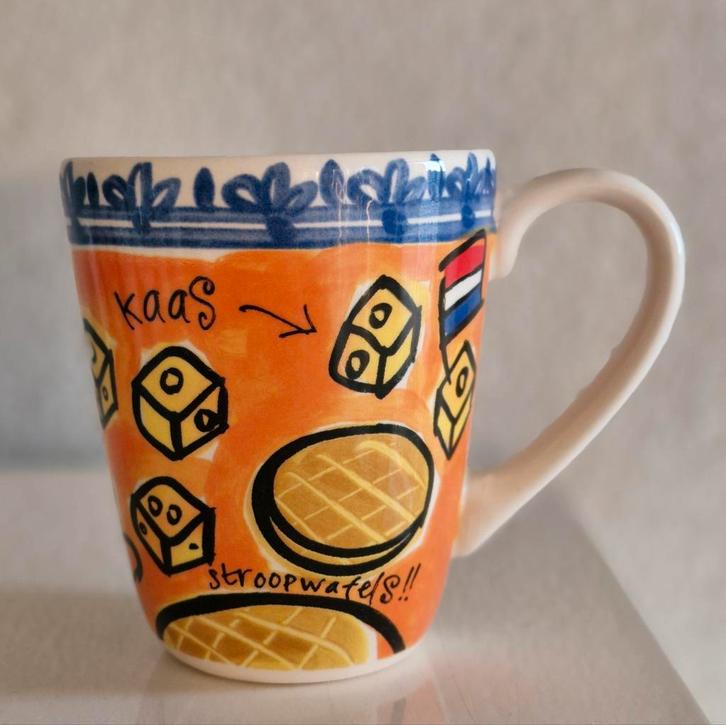 Beker Blond Amsterdam Learning Dutch While you're drinking!!, Huis en Inrichting, Keuken | Servies, Zo goed als nieuw, Kop(pen) en/of Schotel(s)