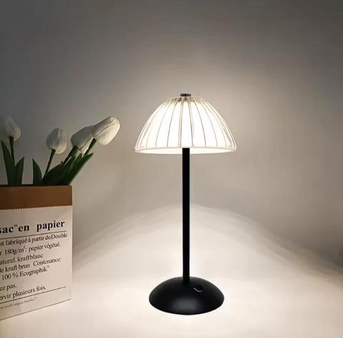 Draadloze USB oplaadbare LED tafellamp zwart met witte kap, Huis en Inrichting, Lampen | Tafellampen, Nieuw, Minder dan 50 cm
