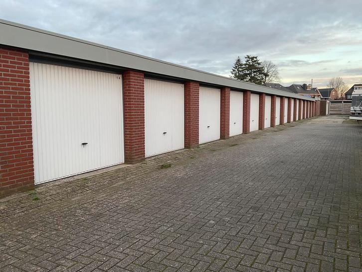 Te huur opslag/garage box josinkmorsplein Enschede, Auto diversen, Autostallingen en Garages