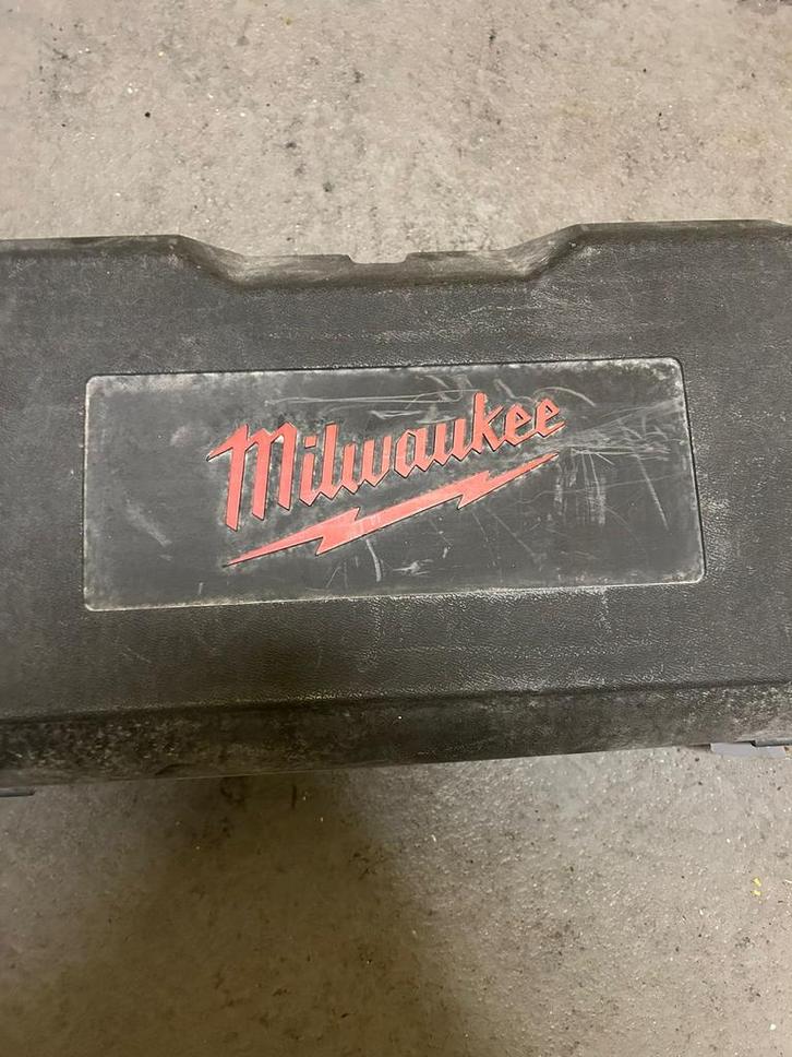 Milwaukee Grote slijptol AG 22-230, Doe-het-zelf en Verbouw, Gereedschap | Slijpmachines, Zo goed als nieuw, Overige typen, 1000 watt of meer