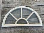 Gietijzeren Halfrond Raam - 64x34 cm, Doe-het-zelf en Verbouw, Glas en Ramen, Ophalen of Verzenden, Gebruikt, Gevelraam of Ruit