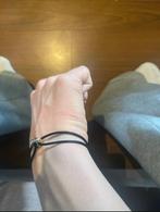 Cartier Trinity Armband - Stijlvol & Tijdloos, Sieraden, Tassen en Uiterlijk, Ophalen of Verzenden, Zo goed als nieuw, Zwart, Overige materialen