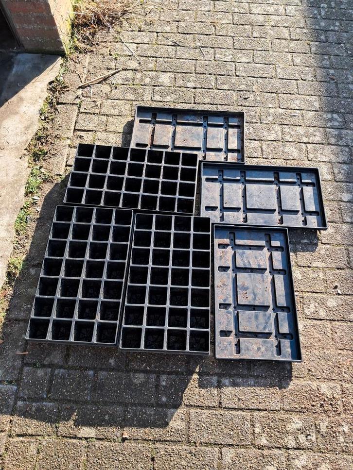 Zaaitrays - Hard Kunststof, Tuin en Terras, Kweekspullen, Gebruikt, Kweekbak, Ophalen