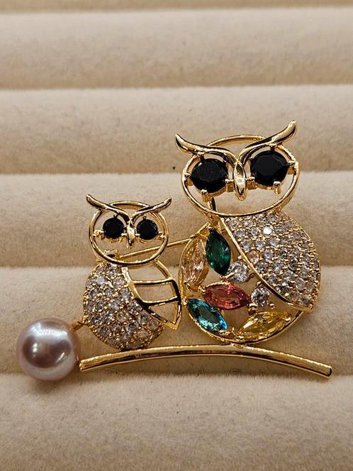 Antiek stijl hoge kwaliteit broche met echte zoetwaterparel, Sieraden, Tassen en Uiterlijk, Broches, Nieuw, Overige materialen
