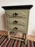 Nachtkastje / ladekastje, Huis en Inrichting, Kasten | Ladekasten, Ophalen, Minder dan 50 cm, Gebruikt, 3 of 4 laden
