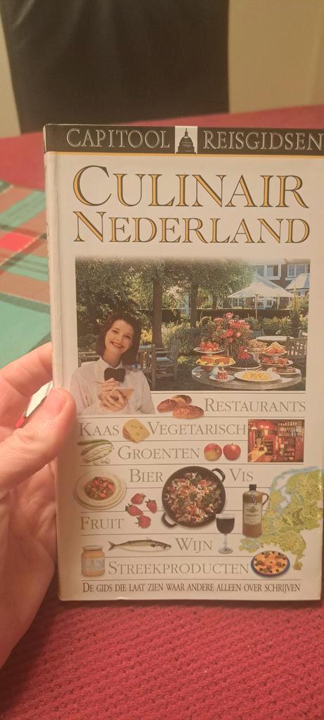 Culinair Nederland - Capitool Reisgids, Boeken, Reisgidsen, Zo goed als nieuw, Reisgids of -boek, Benelux, Capitool, Ophalen of Verzenden