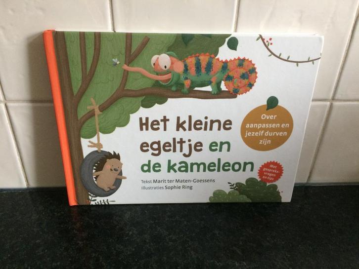 Het kleine egeltje en de kameleon - Marit ter Maten, Boeken, Kinderboeken | Jeugd | onder 10 jaar, Zo goed als nieuw, Ophalen of Verzenden