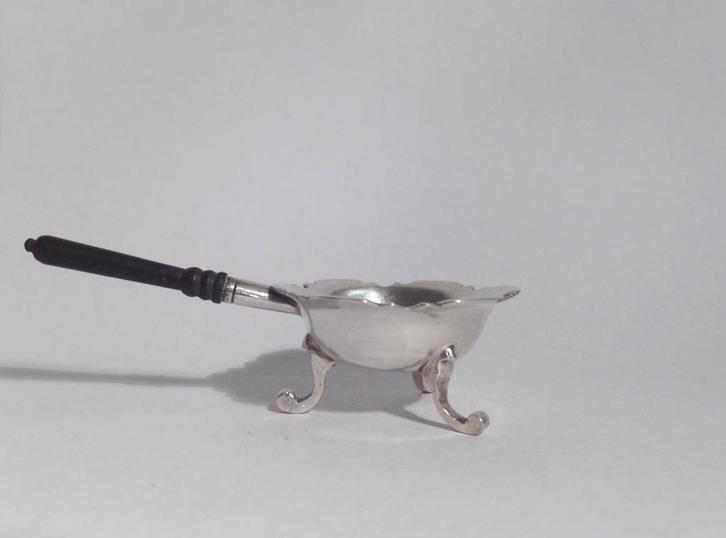 18 Eeuw miniatuur Pijpcomfoor Willem van Strant Amsterdam. , Antiek en Kunst, Antiek | Goud en Zilver, Zilver, Verzenden