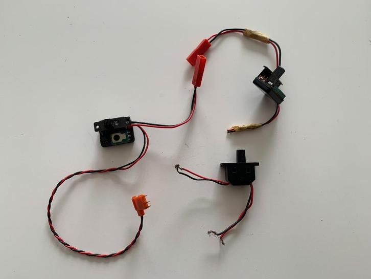 3x vintage schakelaars rc auto, Hobby en Vrije tijd, Modelbouw | Radiografisch | Auto's, Gebruikt, Auto offroad, Overige schalen