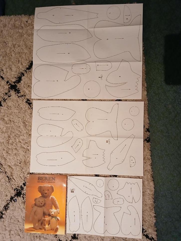 Patroon boek beren maken van Gisela Hofmann, Boeken, Hobby en Vrije tijd, Zo goed als nieuw, Borduren en Naaien, Ophalen of Verzenden