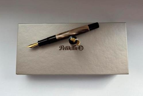 Pelikan M200 Vulpen - Marble Brown - Zo goed als nieuw, Verzamelen, Pennenverzamelingen, Zo goed als nieuw, Vulpen, Overige merken