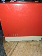 Vintage Mini singer naaimachine model 67B. Werkt met batteri, Ophalen of Verzenden