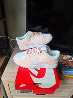 Nike dunk low next nature 38.5 white/pale coral, Kleding | Dames, Schoenen, Wit, Nike, Nieuw, Ophalen of Verzenden