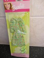 2001 BARBIE KLEDINGSETJE NIEUW in verpakking, Verzamelen, Poppen, Ophalen of Verzenden, Nieuw, Kleertjes
