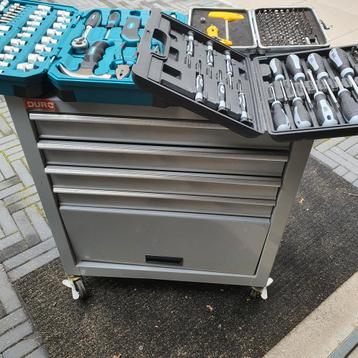 Gereedschapswagen  klein  beschikbaar voor biedingen