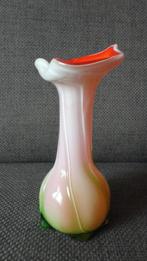 Retro Vaas – Bloemmotief in Wit & Oranje (19 cm, Vleesetend), Aardewerk of Porselein, Oranje, Ophalen of Verzenden, Zo goed als nieuw