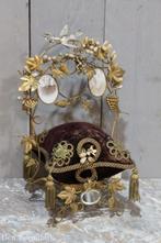 Prachtig antiek Frans bruidsstoeltje met groot kussen, Ophalen of Verzenden