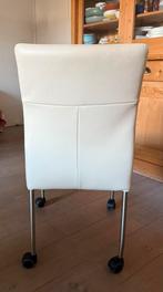 Te koop GEVRAAGD 2/4 leren stoelen, Ophalen, Zo goed als nieuw