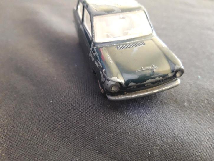 Daf 44 donkergroen - Lion Car 1e versie ( 1966 - 1969 ), Hobby en Vrije tijd, Modelauto's | 1:43, Gebruikt, Auto, Overige merken