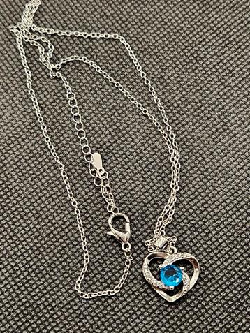 Antiek stijl 925 zilveren ketting met hart.

 beschikbaar voor biedingen