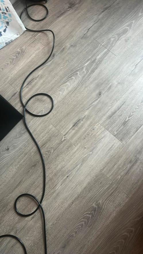 VLOER 60m2 + half pak nieuw (1 jaar oud), Huis en Inrichting, Stoffering | Vloerbedekking, Zo goed als nieuw, Laminaat, Grijs