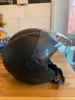 Nieuwe scooterhelm maat M, Fietsen en Brommers, Brommerhelmen, Ophalen of Verzenden, Zo goed als nieuw