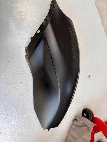 Zuikuip links Ducati Diavel 1260 beschikbaar voor biedingen
