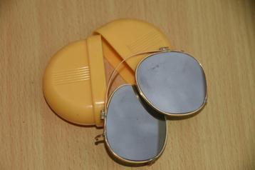 Retro Clip on Voorzet Zonnebril + spiegelglazen in koker beschikbaar voor biedingen