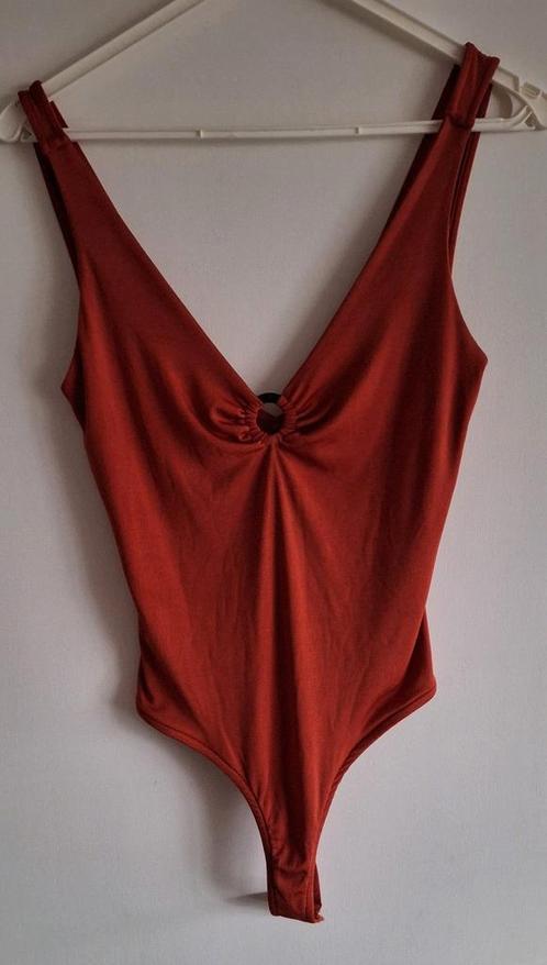 Bershka body lingerie nieuw met etiket, Kleding | Dames, Ondergoed en Lingerie, Body of Korset, Rood, Ophalen of Verzenden