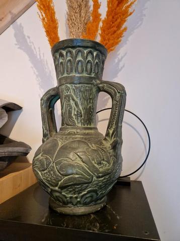 Decoratieve Vaas beschikbaar voor biedingen