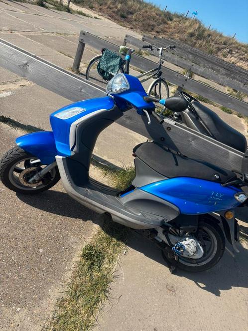Piago fly 70cc, Fietsen en Brommers, Scooters | Piaggio, Zo goed als nieuw, Fly, Ophalen of Verzenden
