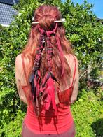 Mooie rood zwarte dreadring / haarspeld / haarversiering, Ophalen of Verzenden, Nieuw, Haarspeld