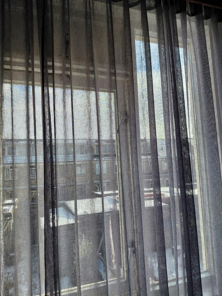 Vitrage in between grijs mooie kwaliteit, Ophalen of Verzenden, Grijs, 200 cm of meer, 200 cm of meer