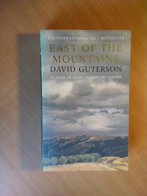 Guterson, David. East of the mountains, Boeken, Literatuur, Zo goed als nieuw, Ophalen of Verzenden