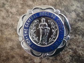 insigne van de General Nursing Council for England and Wales beschikbaar voor biedingen