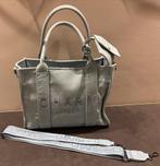 Lichtblauwe Schoudertas ZGAN, Ophalen of Verzenden, Zo goed als nieuw, Blauw, Schoudertasje