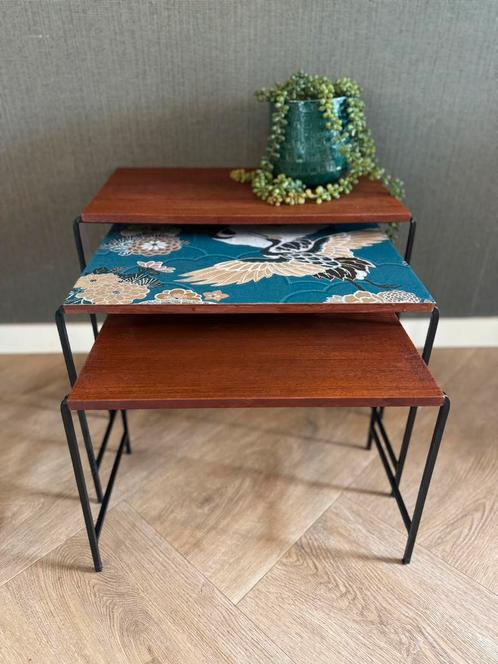 Vintage retro mimi set nesting tables, Huis en Inrichting, Tafels | Bijzettafels, Gebruikt, Rechthoekig, Minder dan 45 cm, Minder dan 55 cm