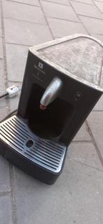 DEFECT: Nespresso Capuccinatore CS20, Afneembaar waterreservoir, Koffiemachine, Ophalen of Verzenden, Niet werkend