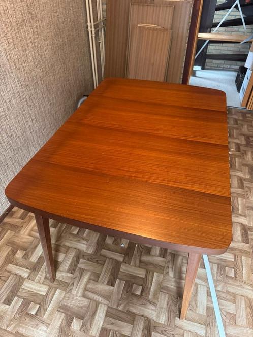 Vintage eettafel in perfecte staat teakhout 83 x 122 x 74, Huis en Inrichting, Tafels | Eettafels, Zo goed als nieuw, 50 tot 100 cm