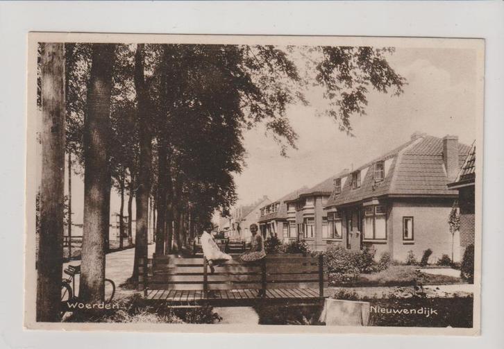 Woerden - Nieuwendijk * 251106-53, Verzamelen, Ansichtkaarten | Nederland, Gelopen, Utrecht, 1920 tot 1940, Ophalen of Verzenden