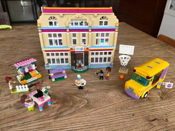 Lego Friends Theater School + konijnenhok + kantoor