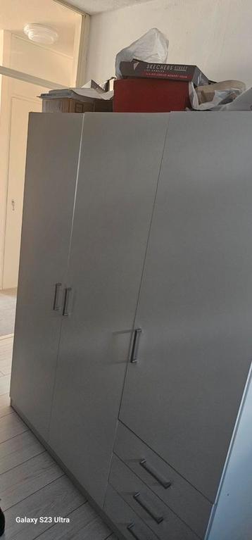 Bed, matras en kledingkast te koop! - afbeelding 3