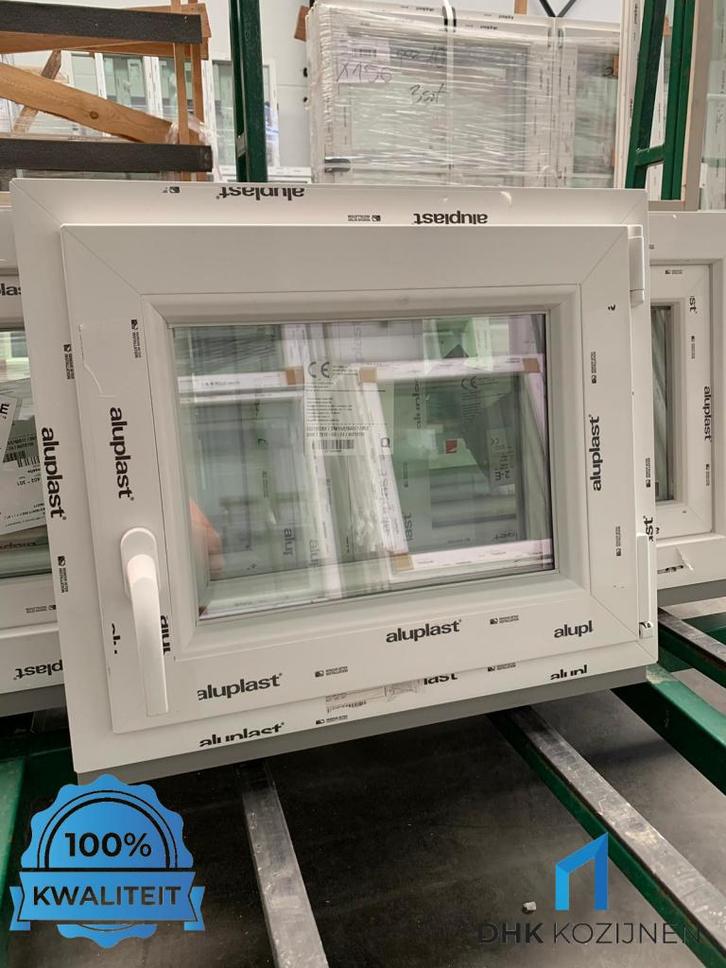 Kunststof Draaikiep Raam uit voorraad 60x50 (bxh) voorraad, Doe-het-zelf en Verbouw, Kozijnen en Schuifpuien, Nieuw, Raamkozijn