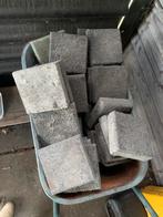 Zwarte grindtegels 20x20 cm, Tuin en Terras, Tegels en Klinkers, Ophalen, Gebruikt, Beton, Terrastegels