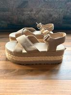 UGG plateau sandalen ( originele), Ophalen, UGG, Beige, Sandalen of Muiltjes